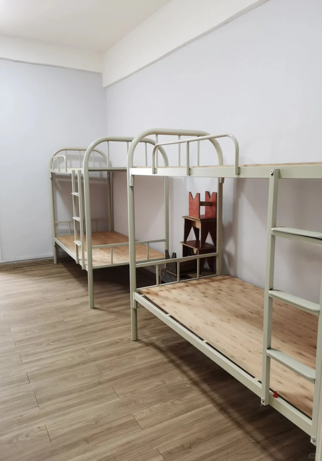 在沙井，周结包吃住岗位可以选择一周发一次