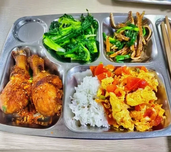 有一个可以轻松挣钱过渡的工作多么的不容易！！