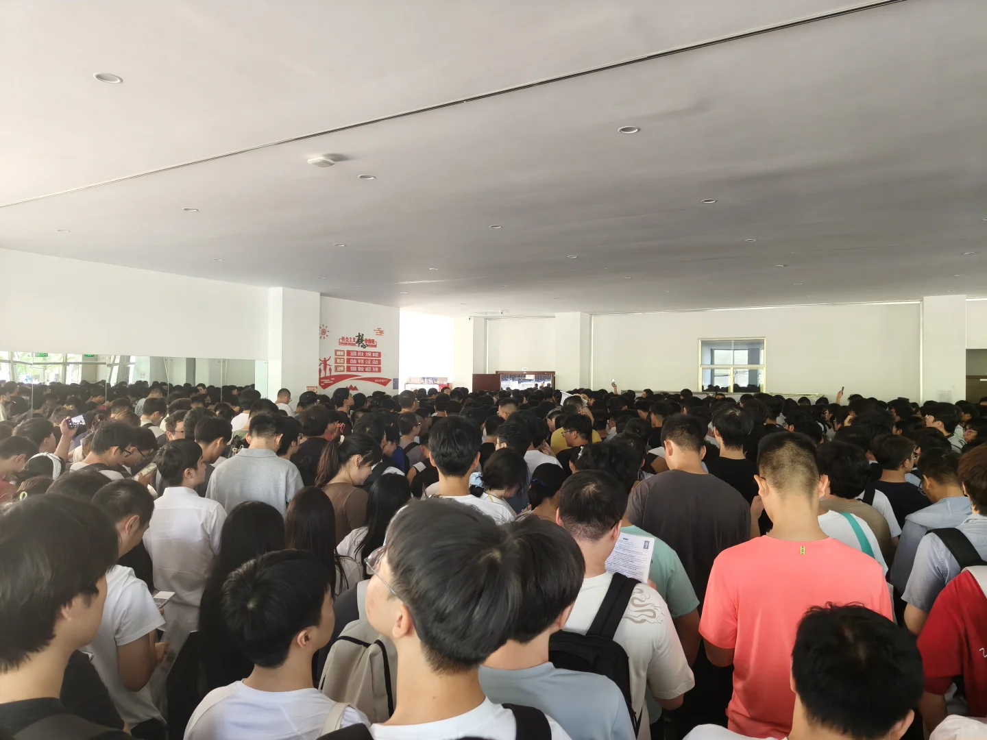 天下“英雄”如过江之鲫啊