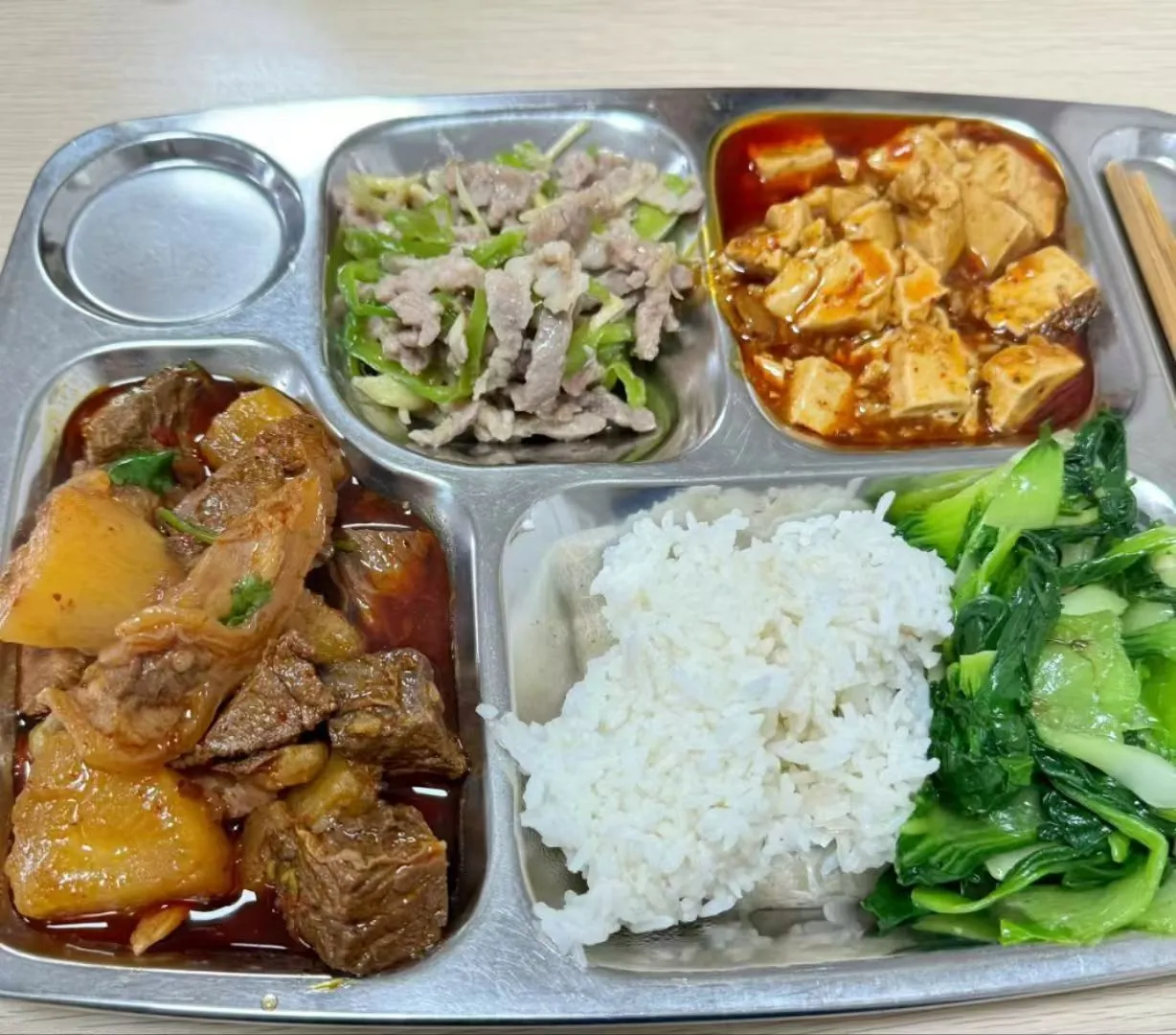 在沙井，周结包吃住岗位可以选择一周发一次