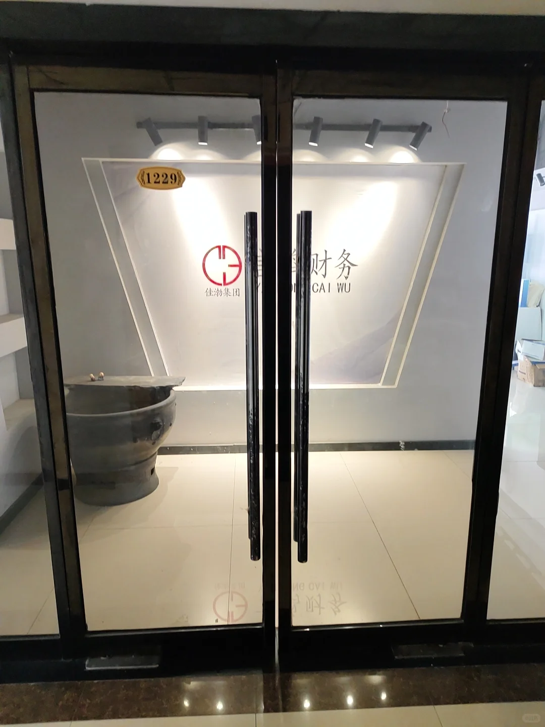 唐山言鸿财务高薪诚聘双休电话销售