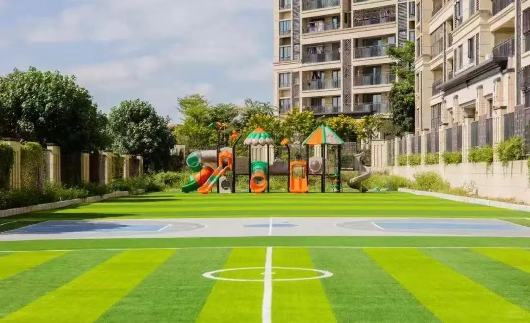 幼儿园招聘老师喇！啦啦啦！！！