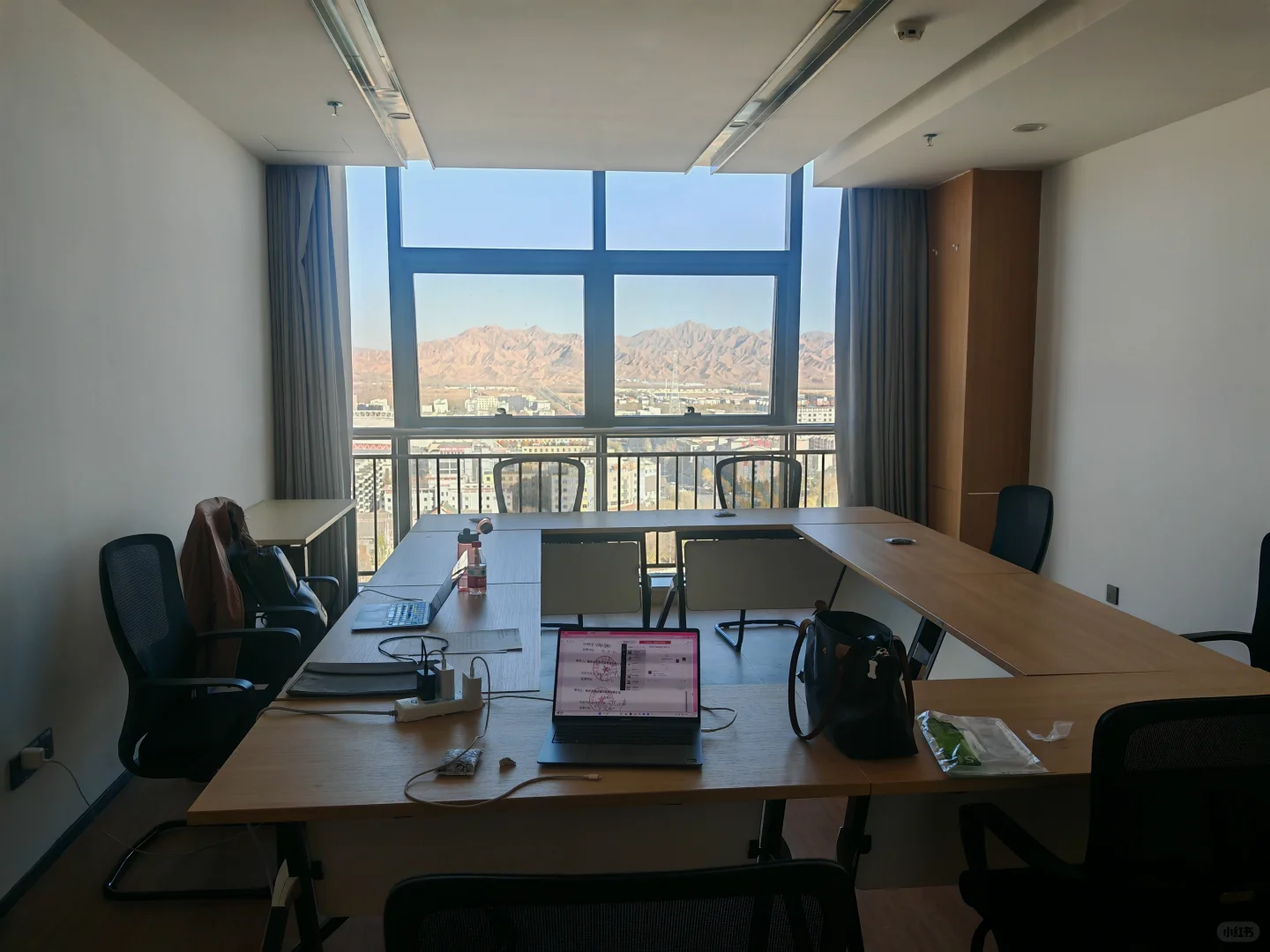 【律师日常】西安太冷，来德令哈享受暖气