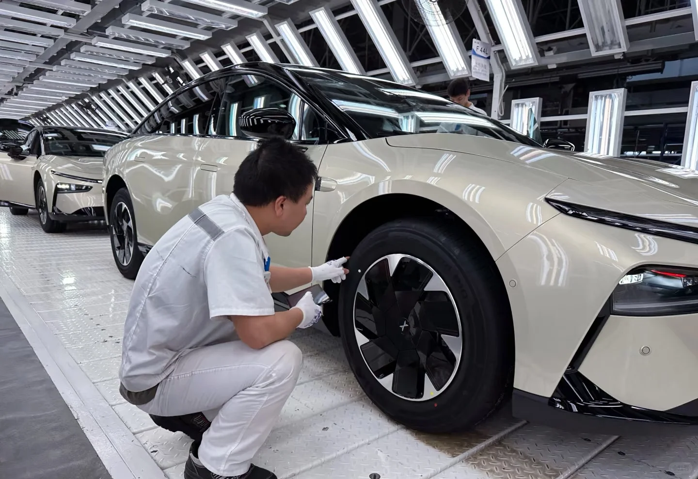 黄埔小鹏汽车 - 长白班 （22/小时）