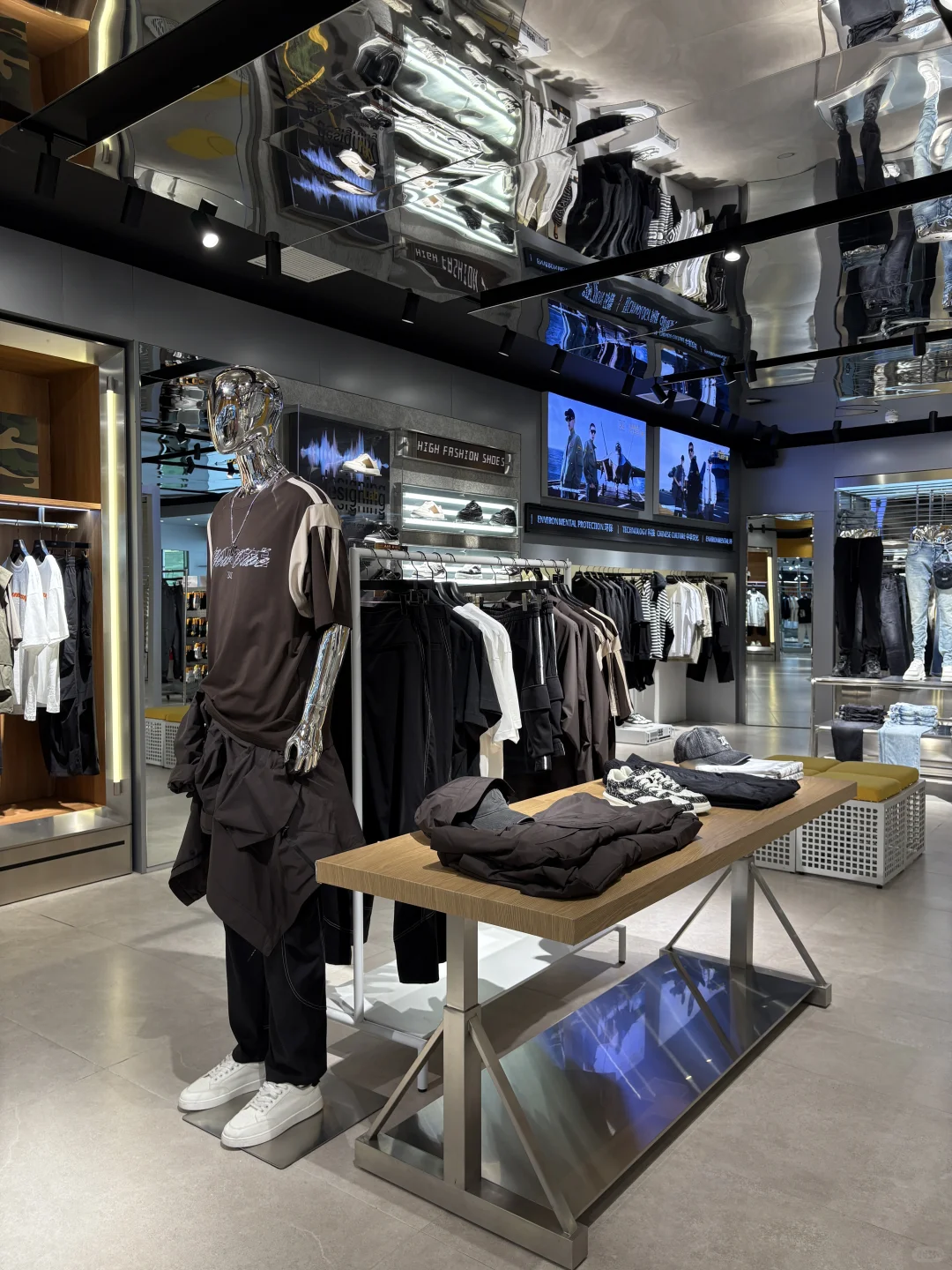 湖北鄂州招人，7小时工作制，月休4天