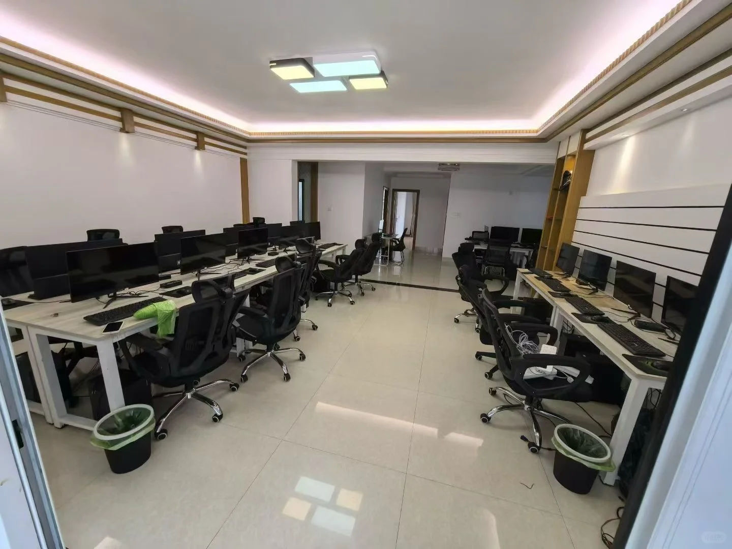 来上班吧 球球了