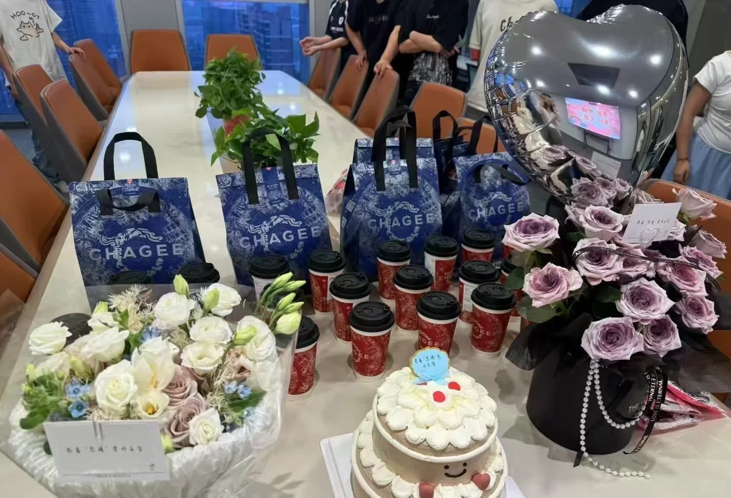 怎么才能招到人啊