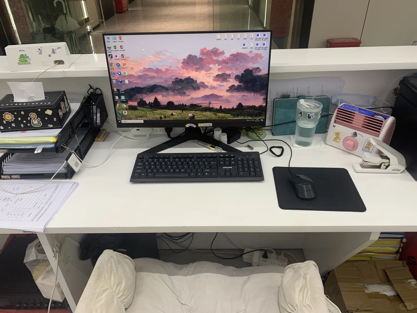 急招两名前台小姐姐/接受无经验！！