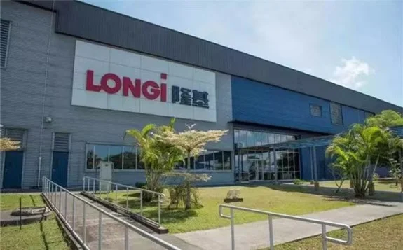 咸阳光伏厂，吃住免费，不穿无尘服！！！