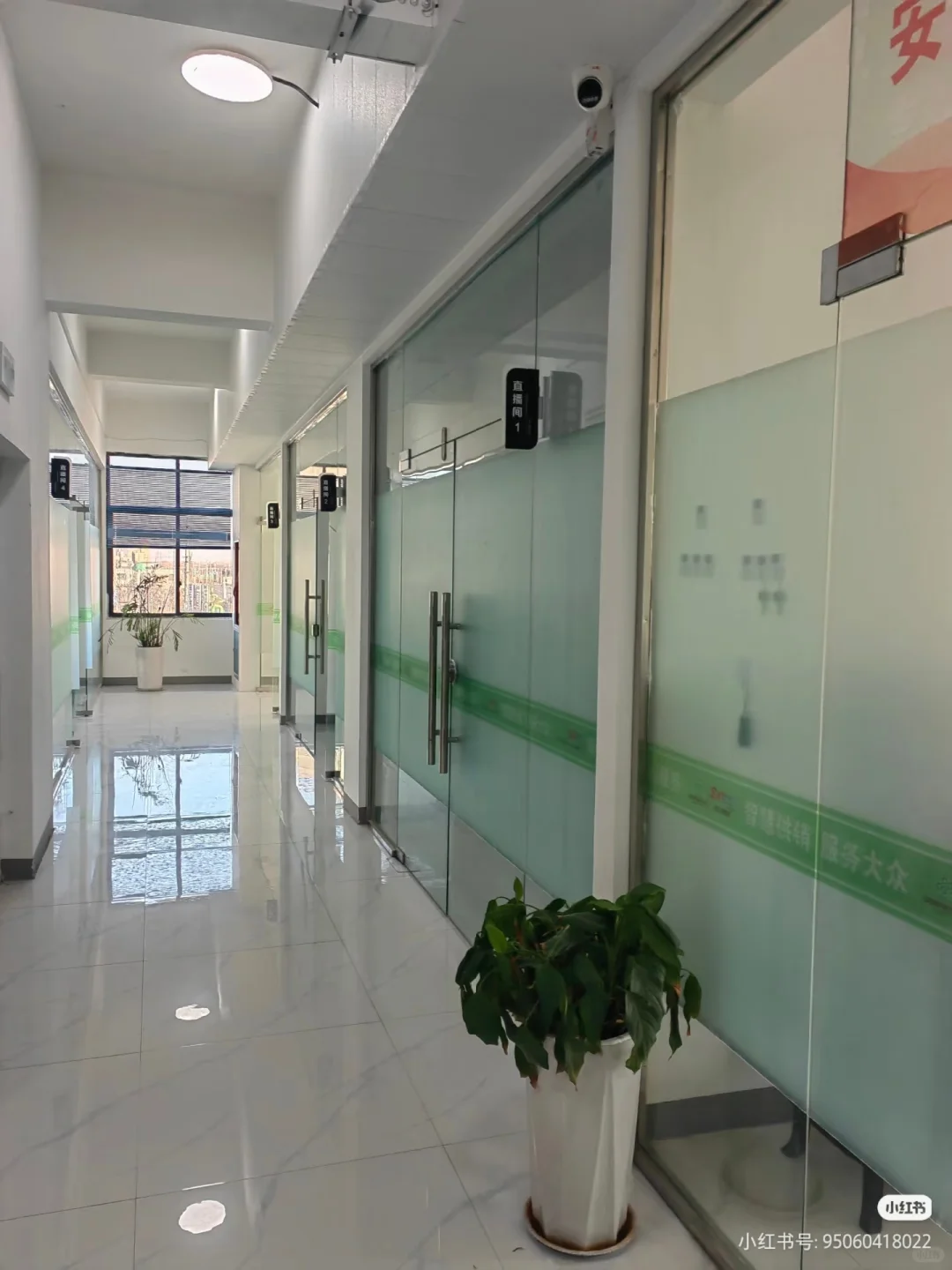 招，主播，中控，客服工资高，时间短