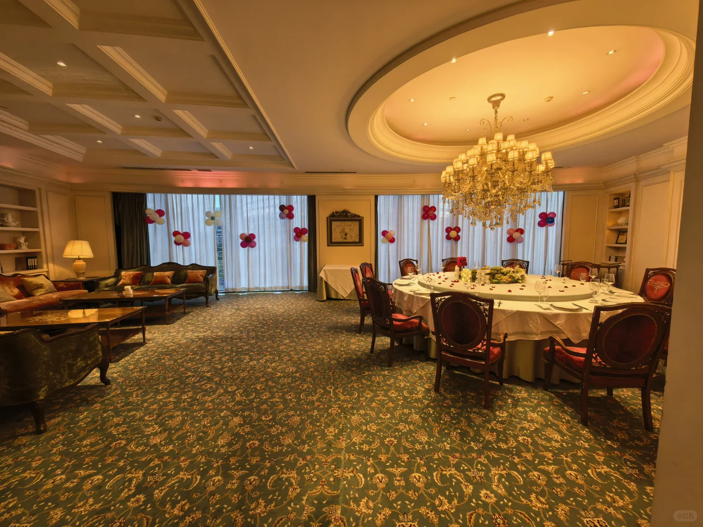 北京高档餐厅急招服务员！！！