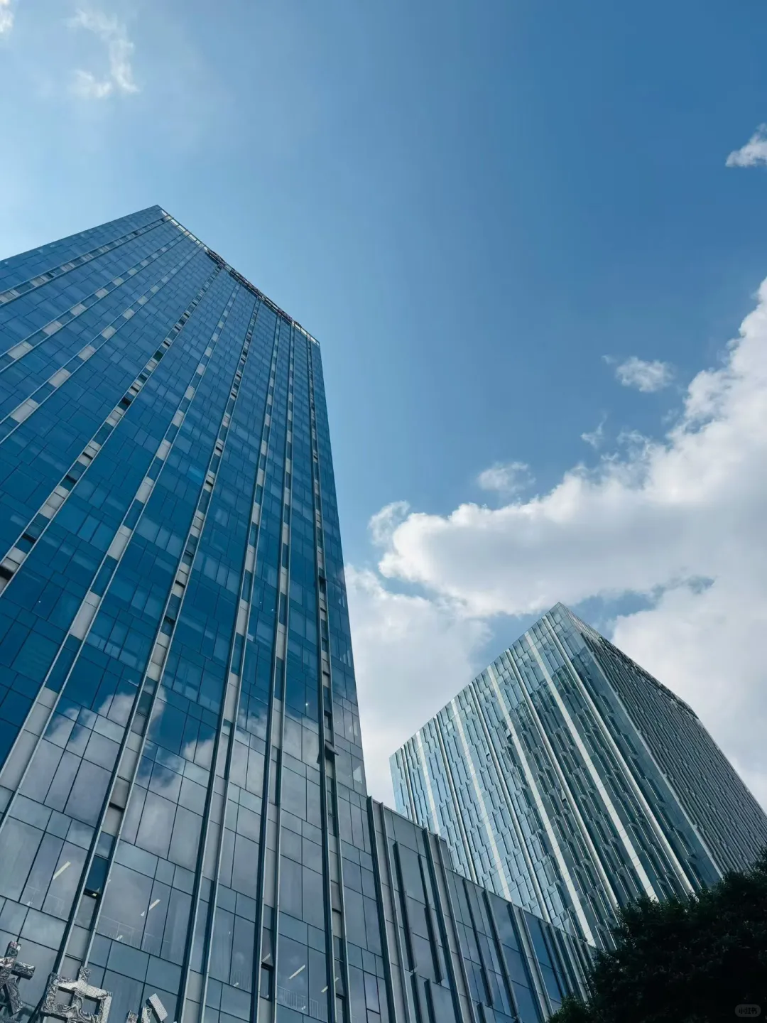 高薪诚聘人事专员