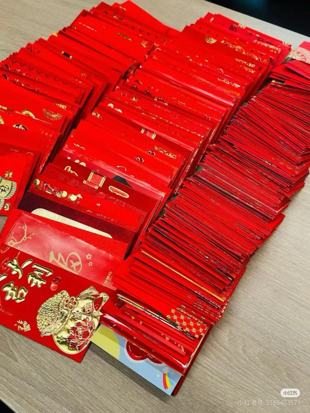 招聘！大量招销售客服！来赚💰！！