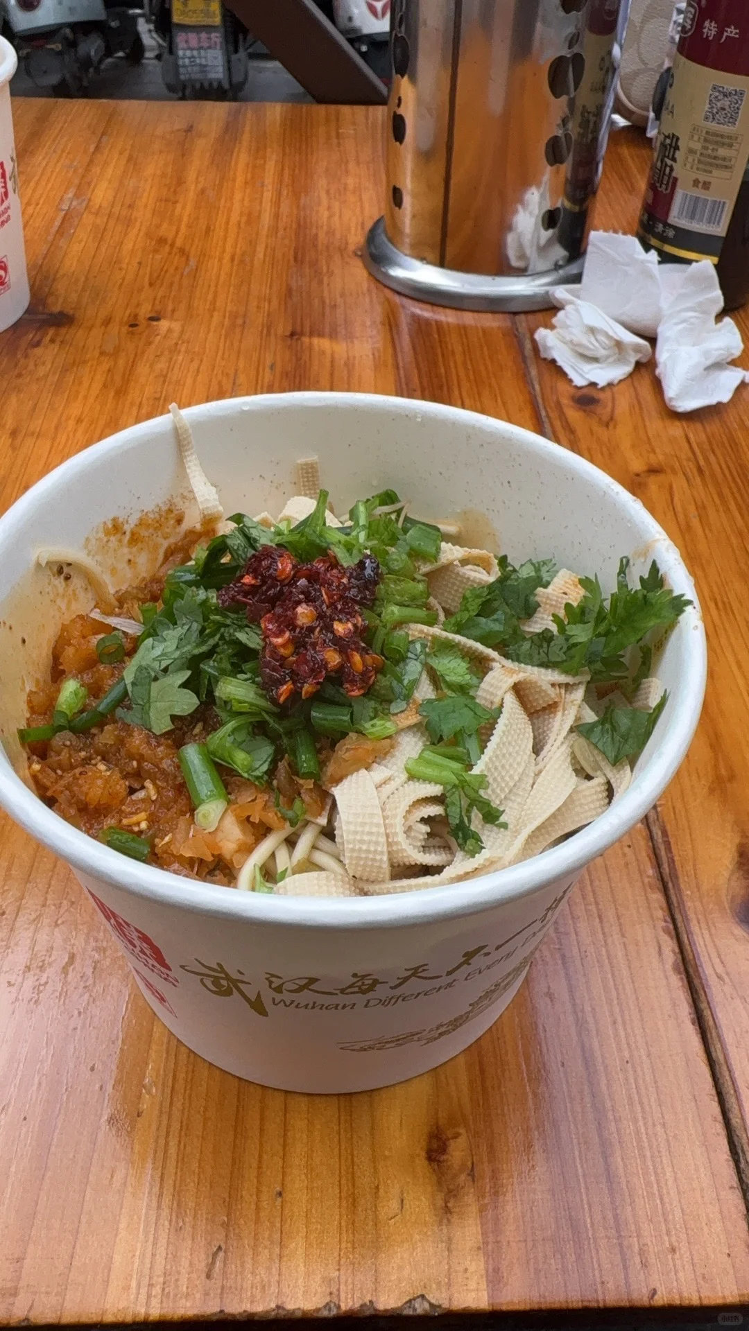 许昌3500，交6险，月休4天。工作稳定。