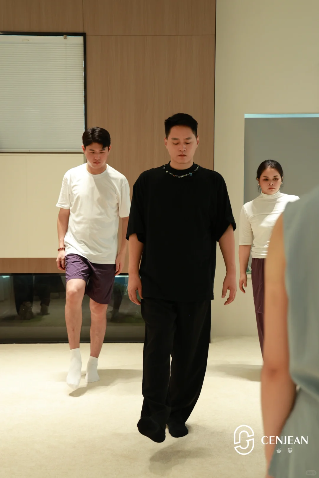 在岳阳，找一个会跳舞的助理！！时间自由