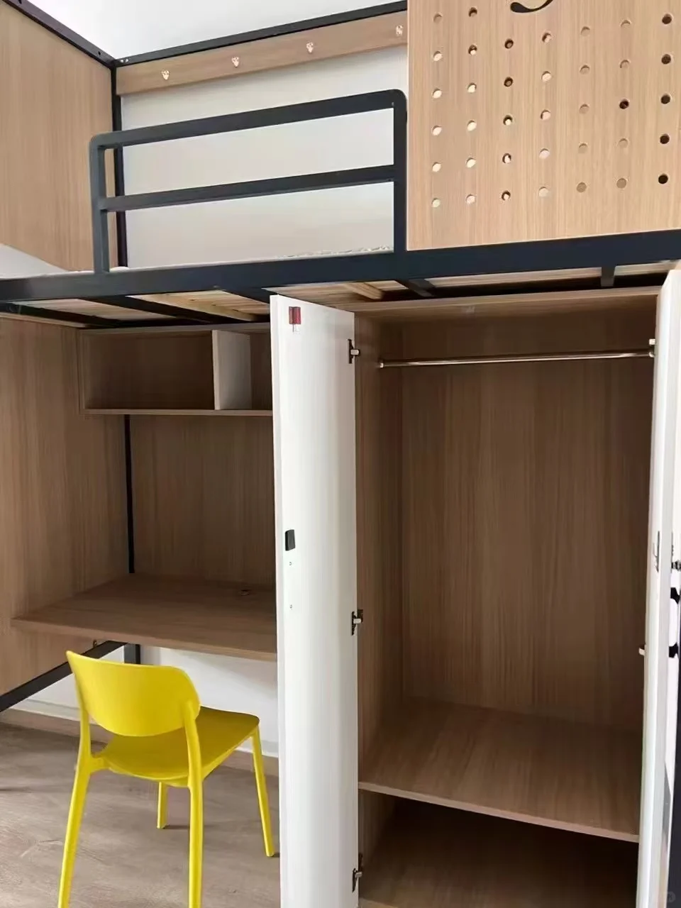 陕西咸阳光伏厂，吃住免费