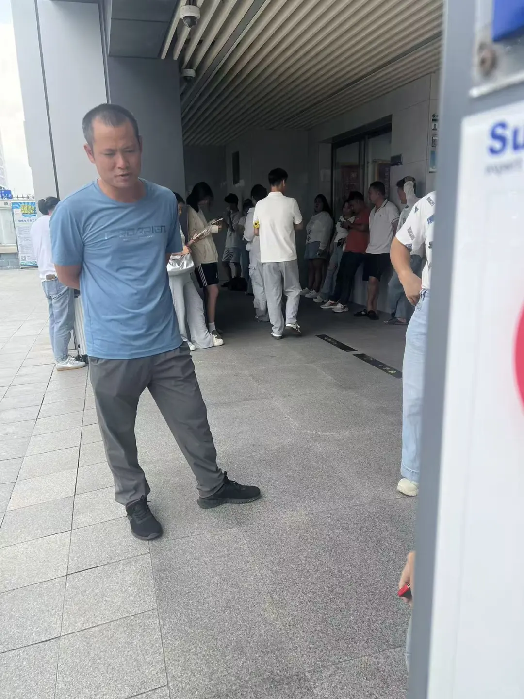 深圳电子厂高薪急聘】实习生/临时工/长期工