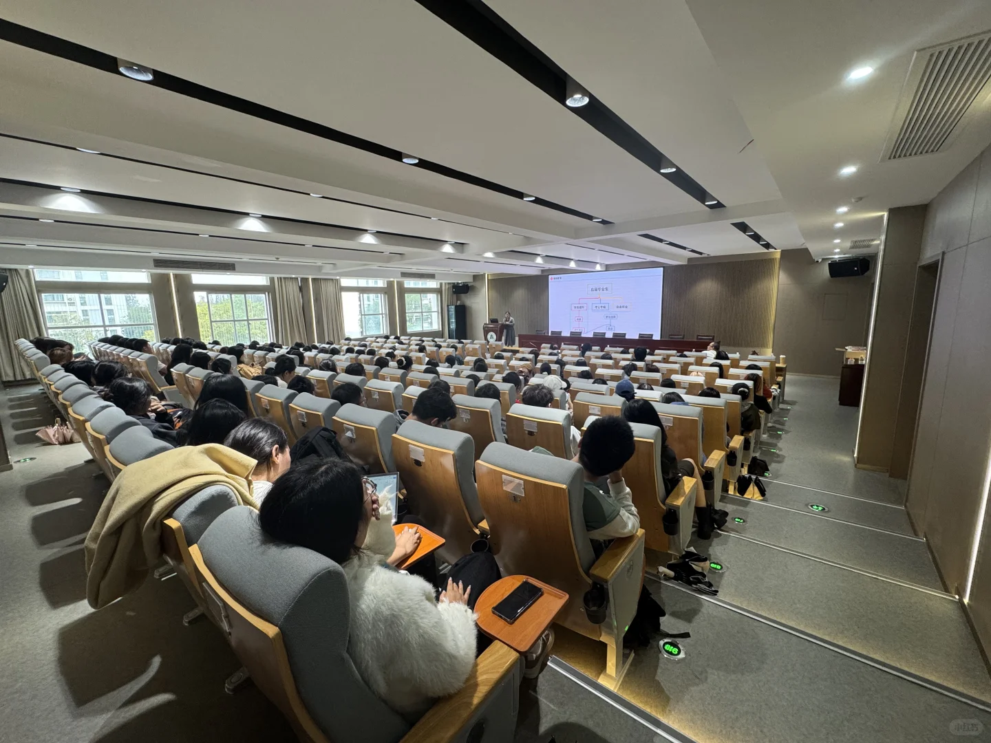 湖北教招柳柳老师高校答疑