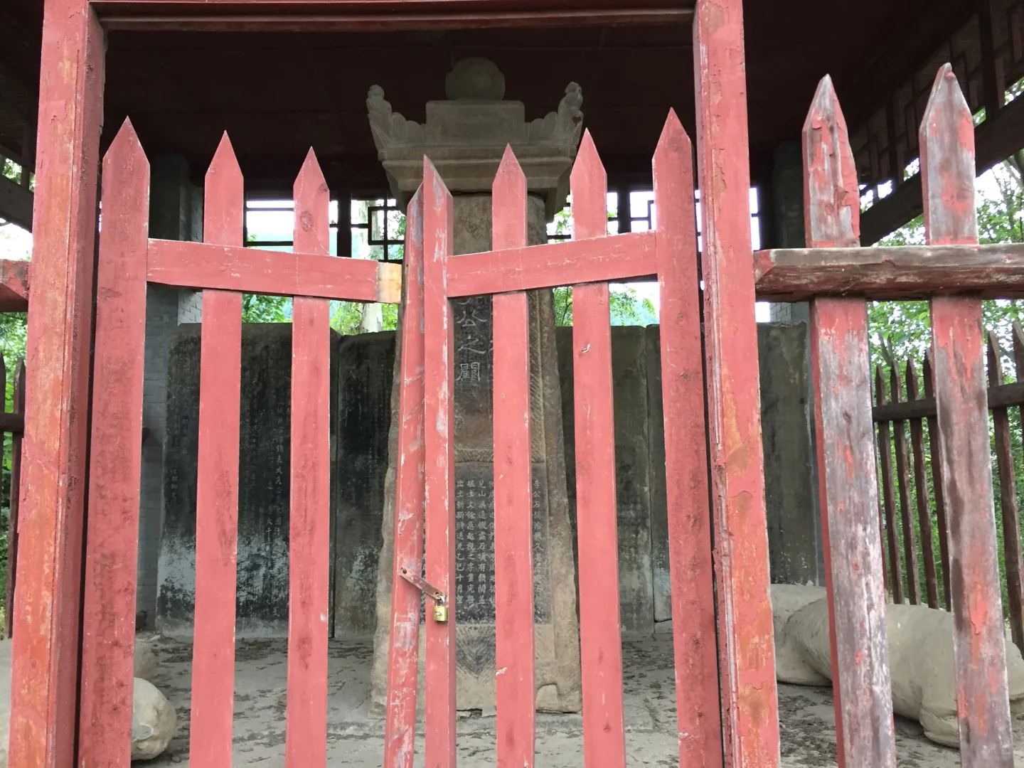 四川梓潼:李业阙