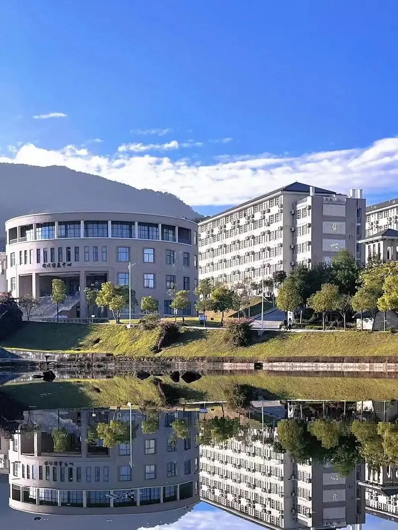 闽北职业技术学院2025年招聘6名事业编人员