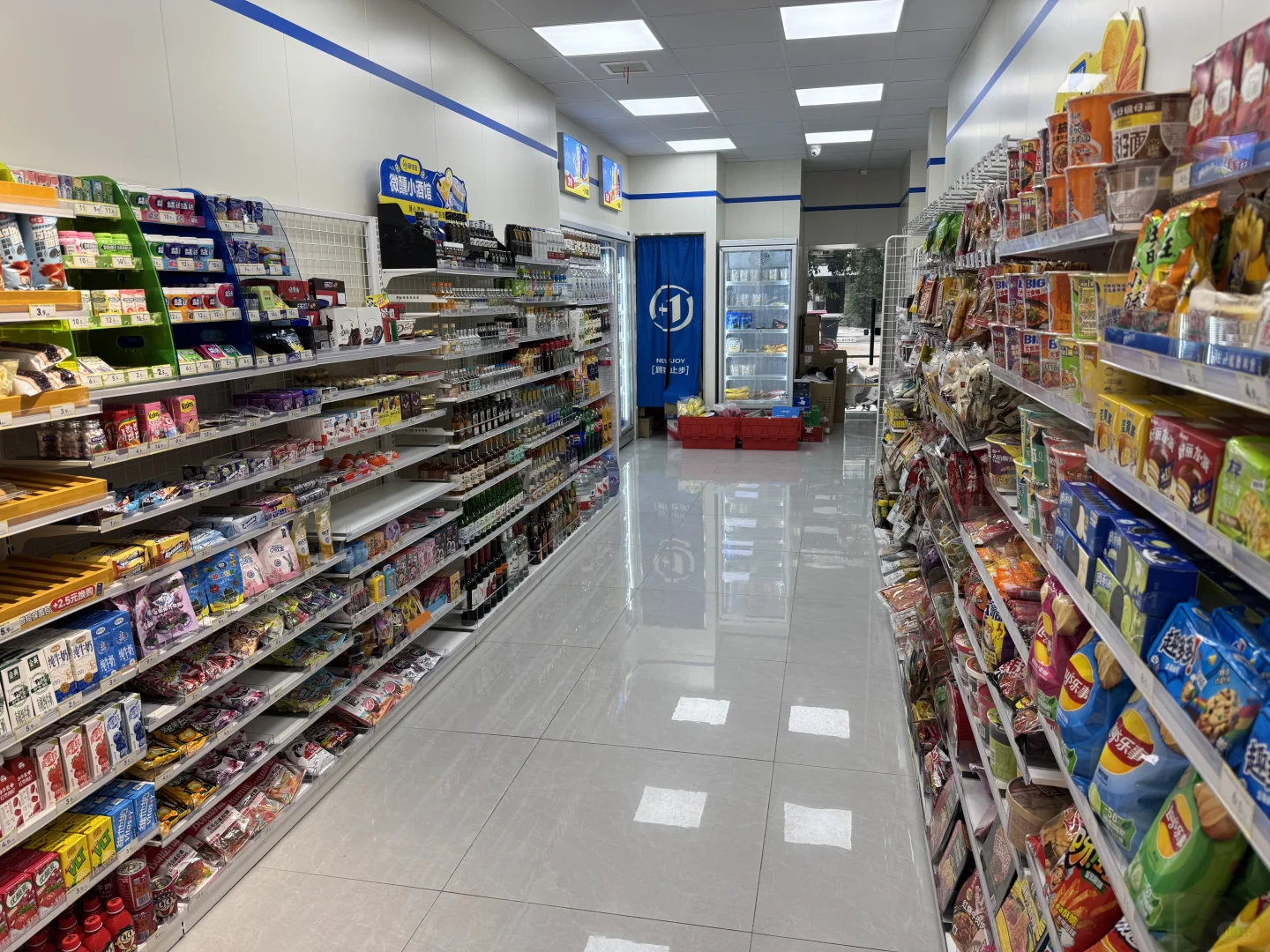 新佳宜便利店招人了