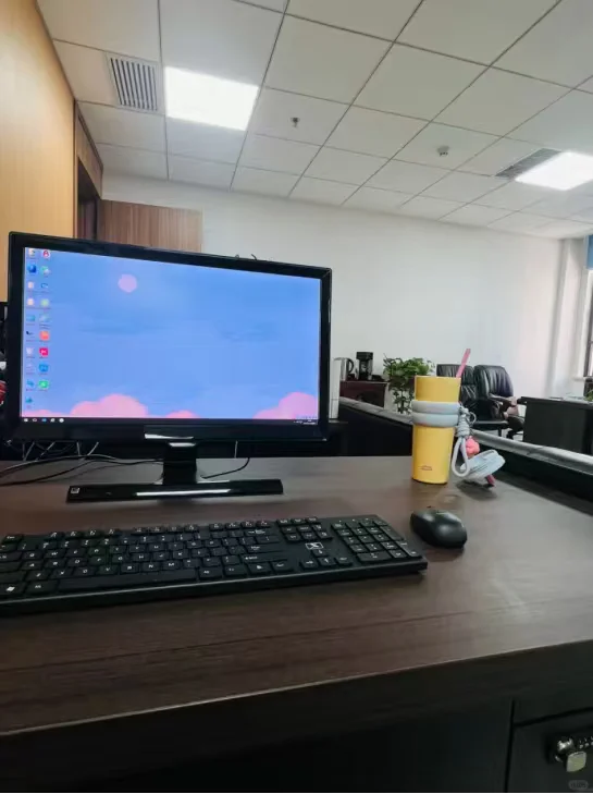 毕业后丝滑进国企，月入7k爸妈超满意