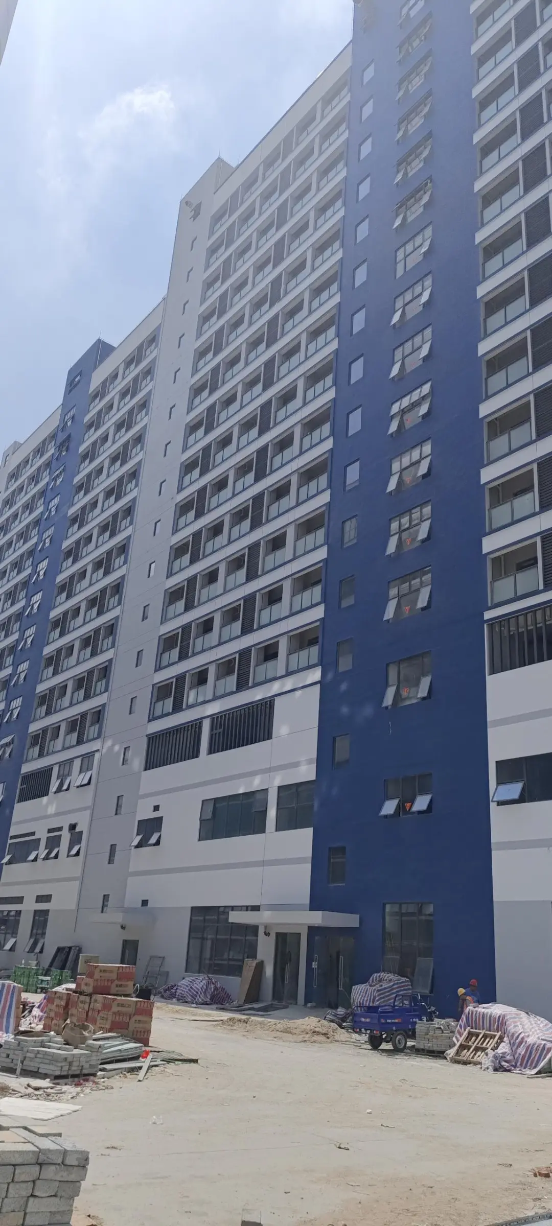 中山新厂英威腾招质检员