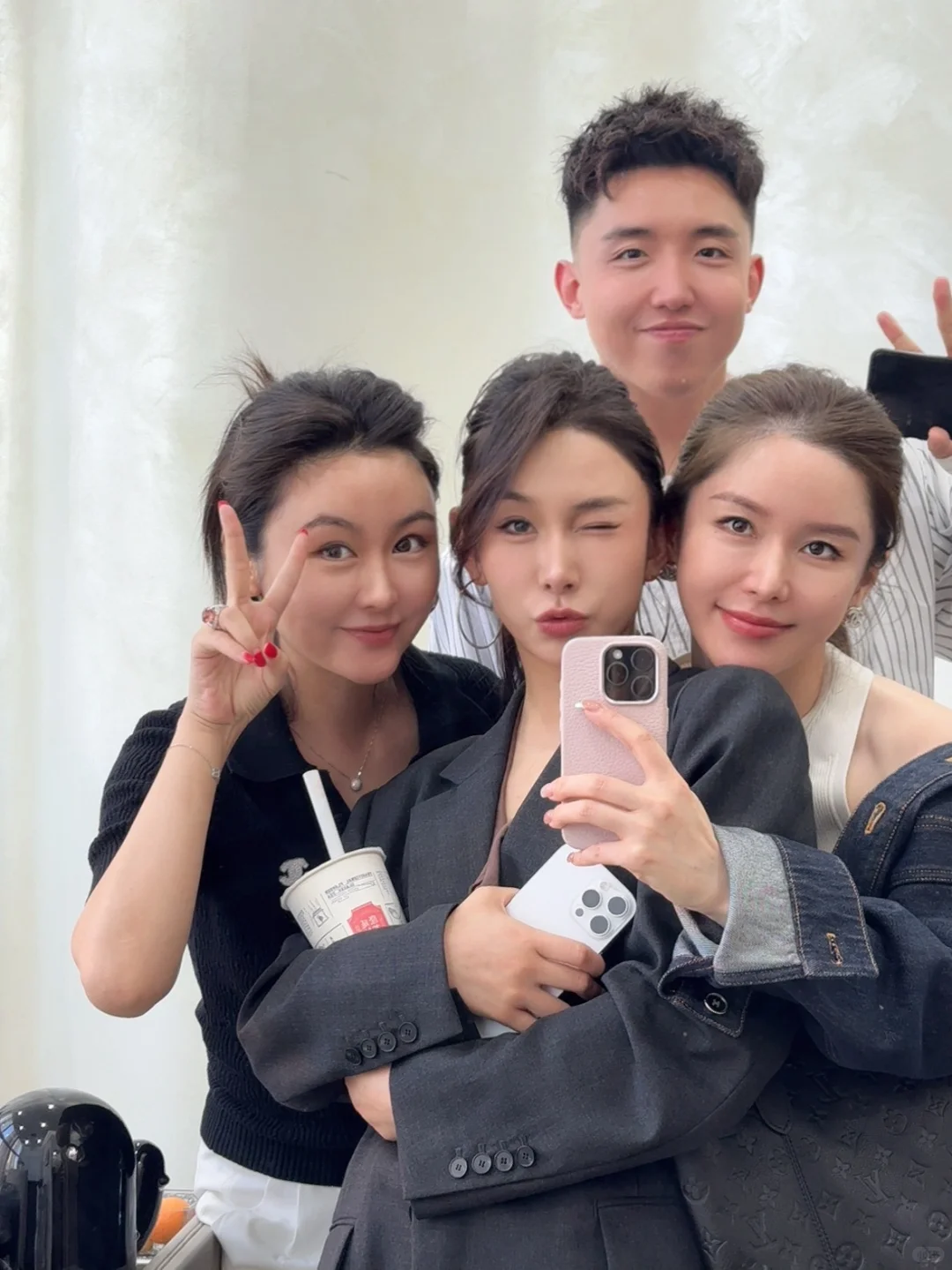 上班咯 （最后招聘两名轻医美顾问）