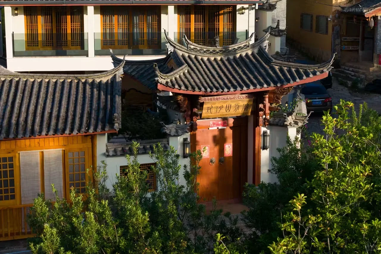 丽江束河招聘民宿管家