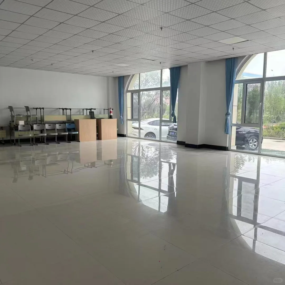 潍坊民办高校有愿意来的吗，双休，五险一金