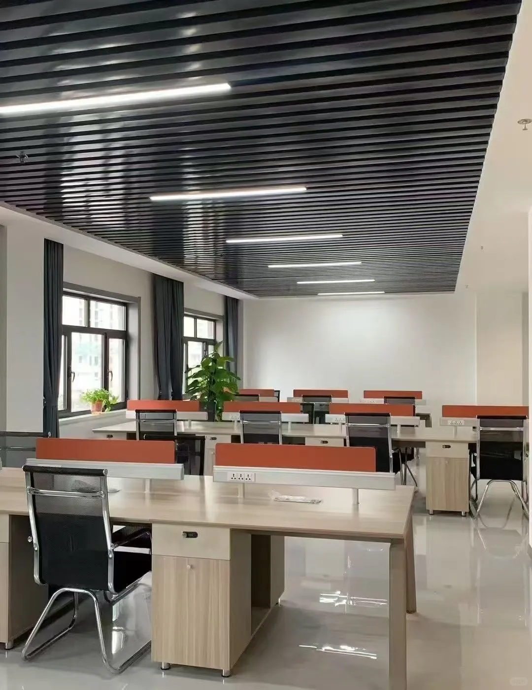 侯马轻松工作，八小时，