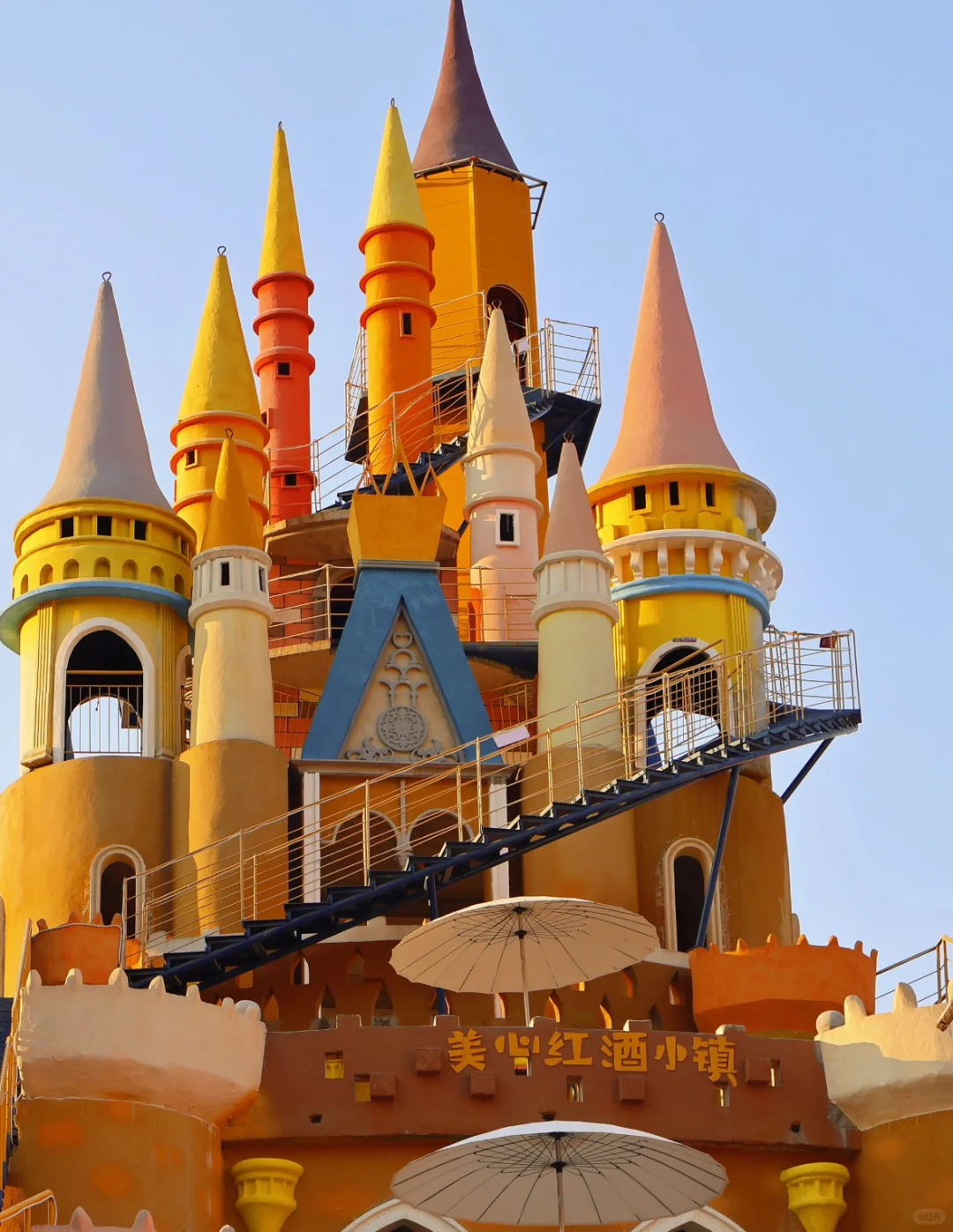 依文男装招聘✨✨ 【薪资待遇】底薪+提点+法定