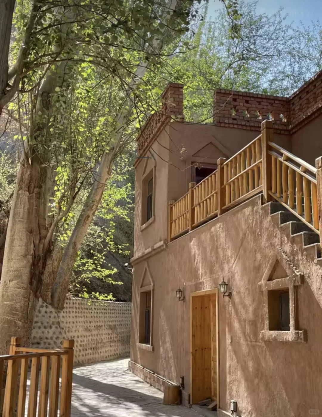 新疆吐鲁番找两名义工小伙伴啦