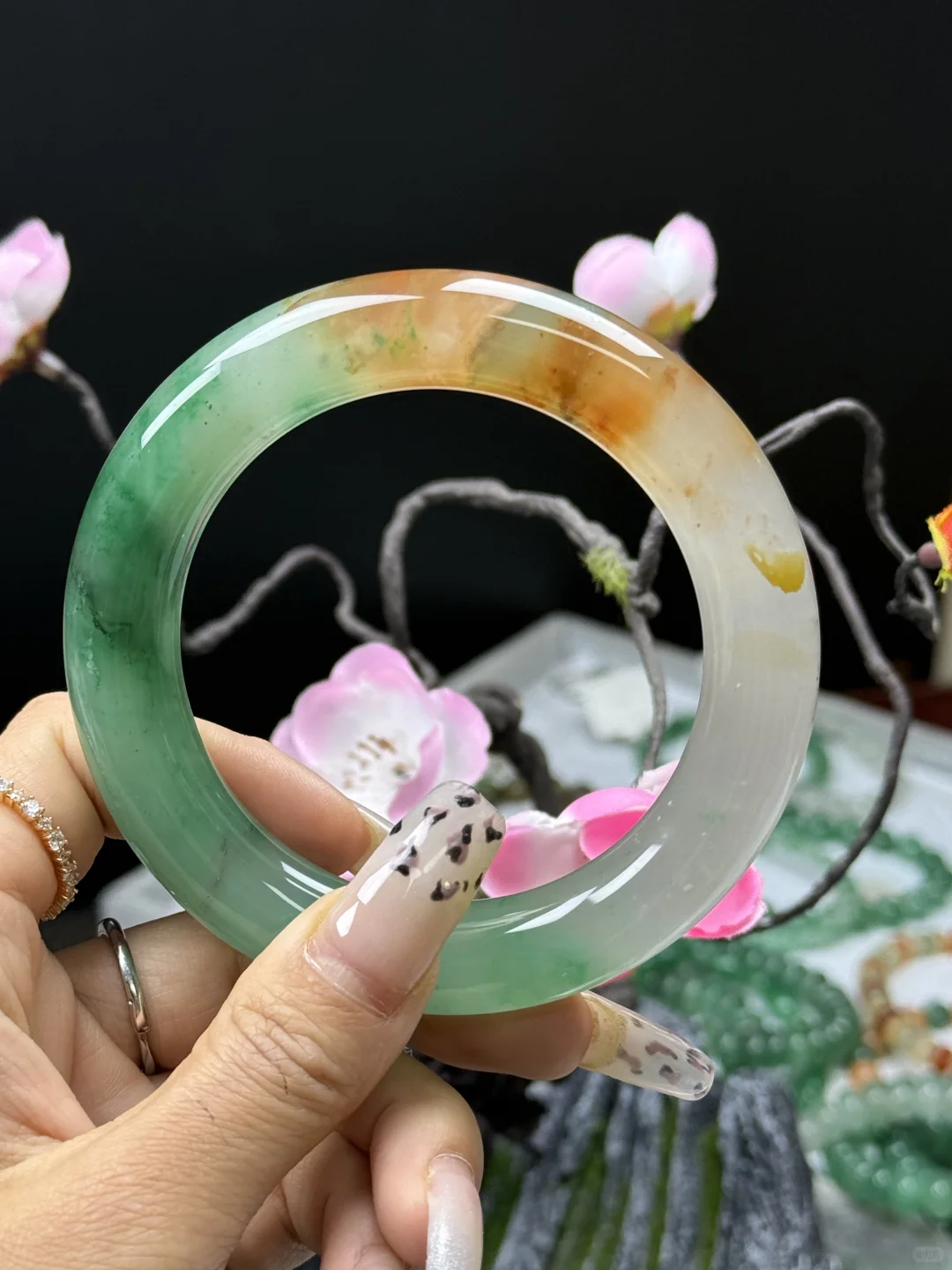 昆明老街附近，招主播啦