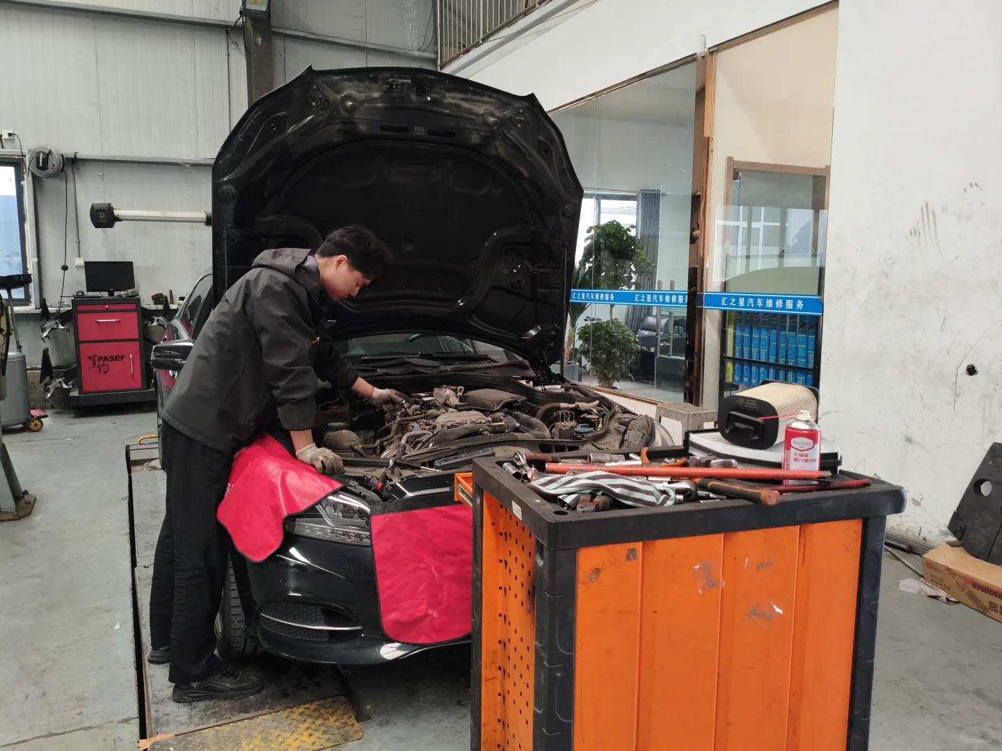 急急急郑州招聘汽修中工、学徒