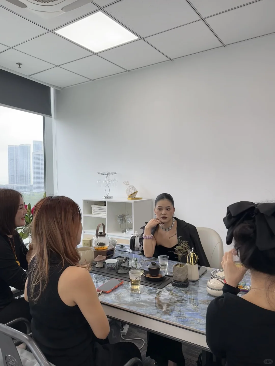 团队招人，唯一缺点就是要在浙江杭州