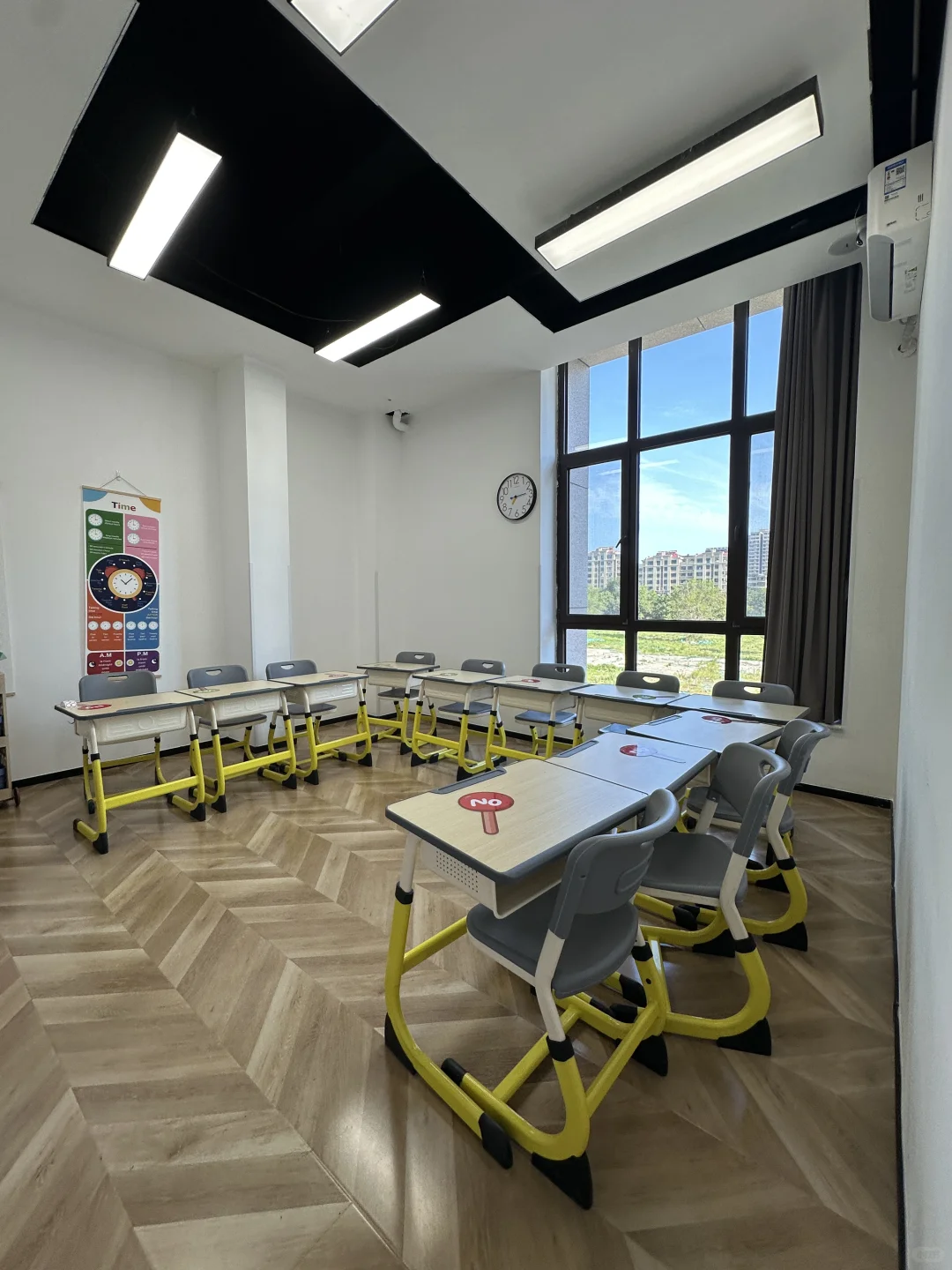 你们找不到工作，我招不到员工，哪里出问题