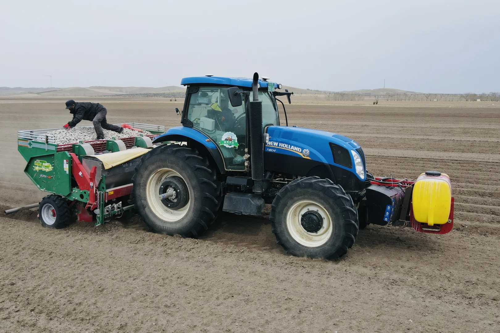 【这是一则正经招聘启事】