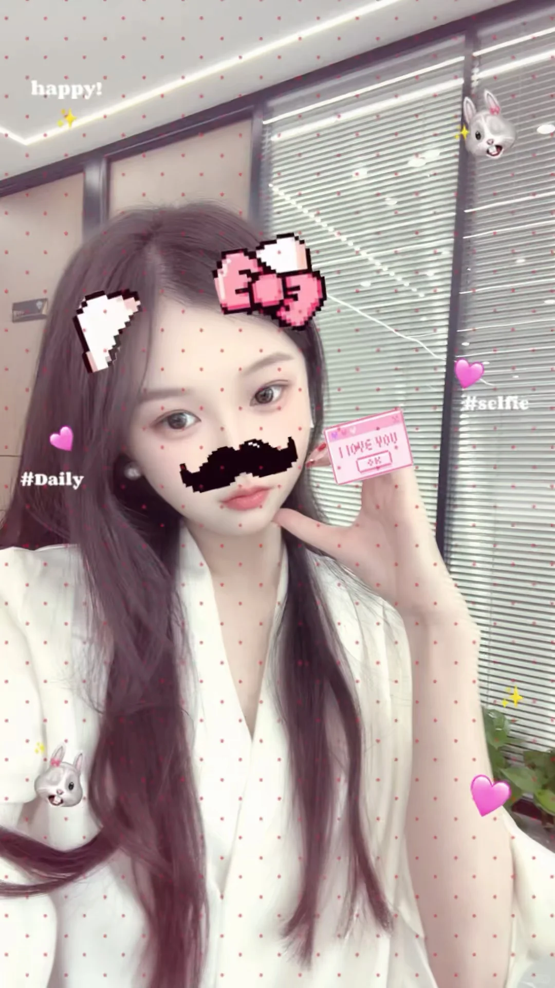 招个饭搭子坐我旁边