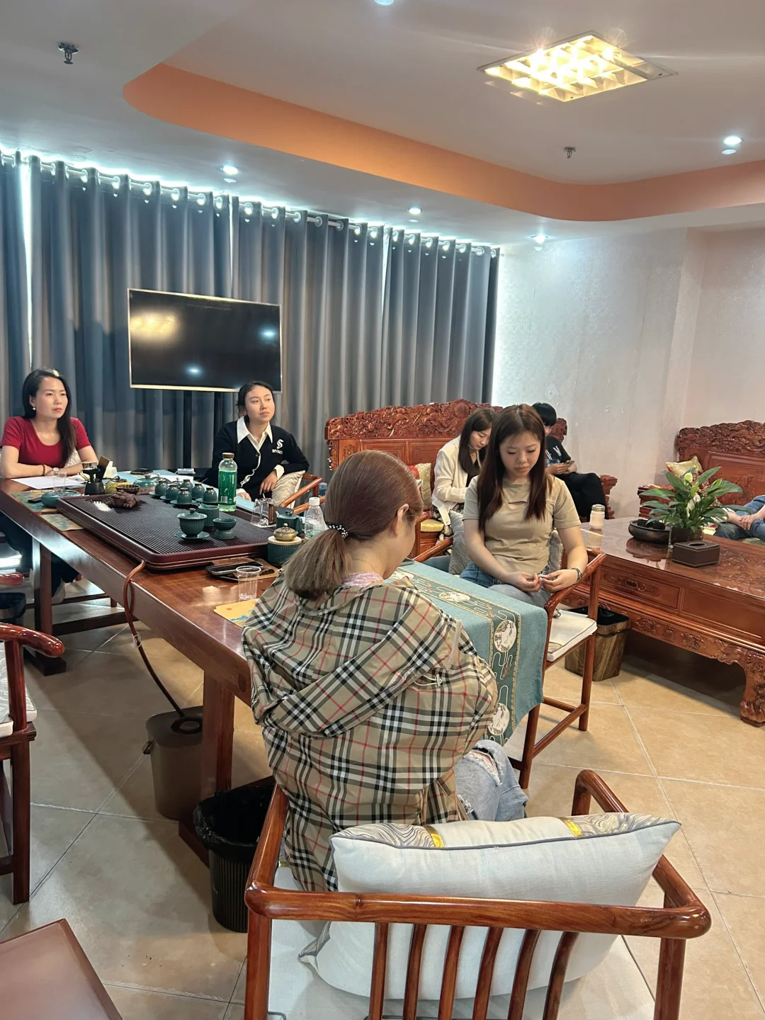 平顶山市体育村附近可以来公司聊聊