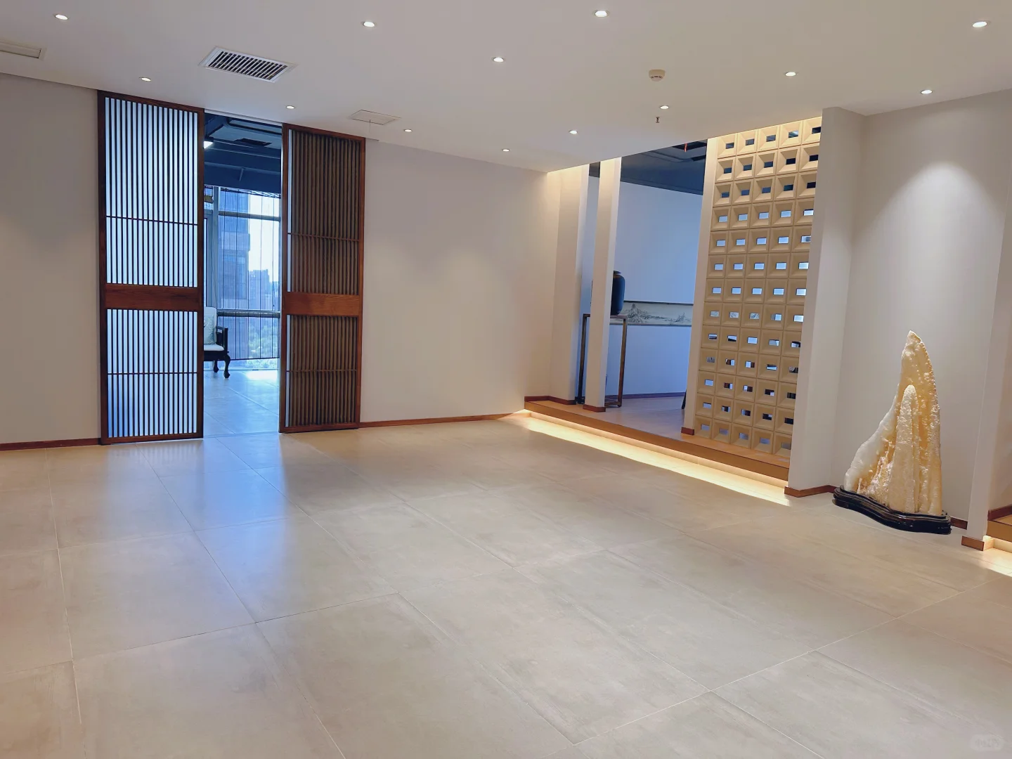 郑州东区底薪6500招聘五粮液集团电话客服