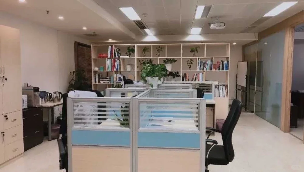 行政班双休，到手6⃣k+，没人来吗？