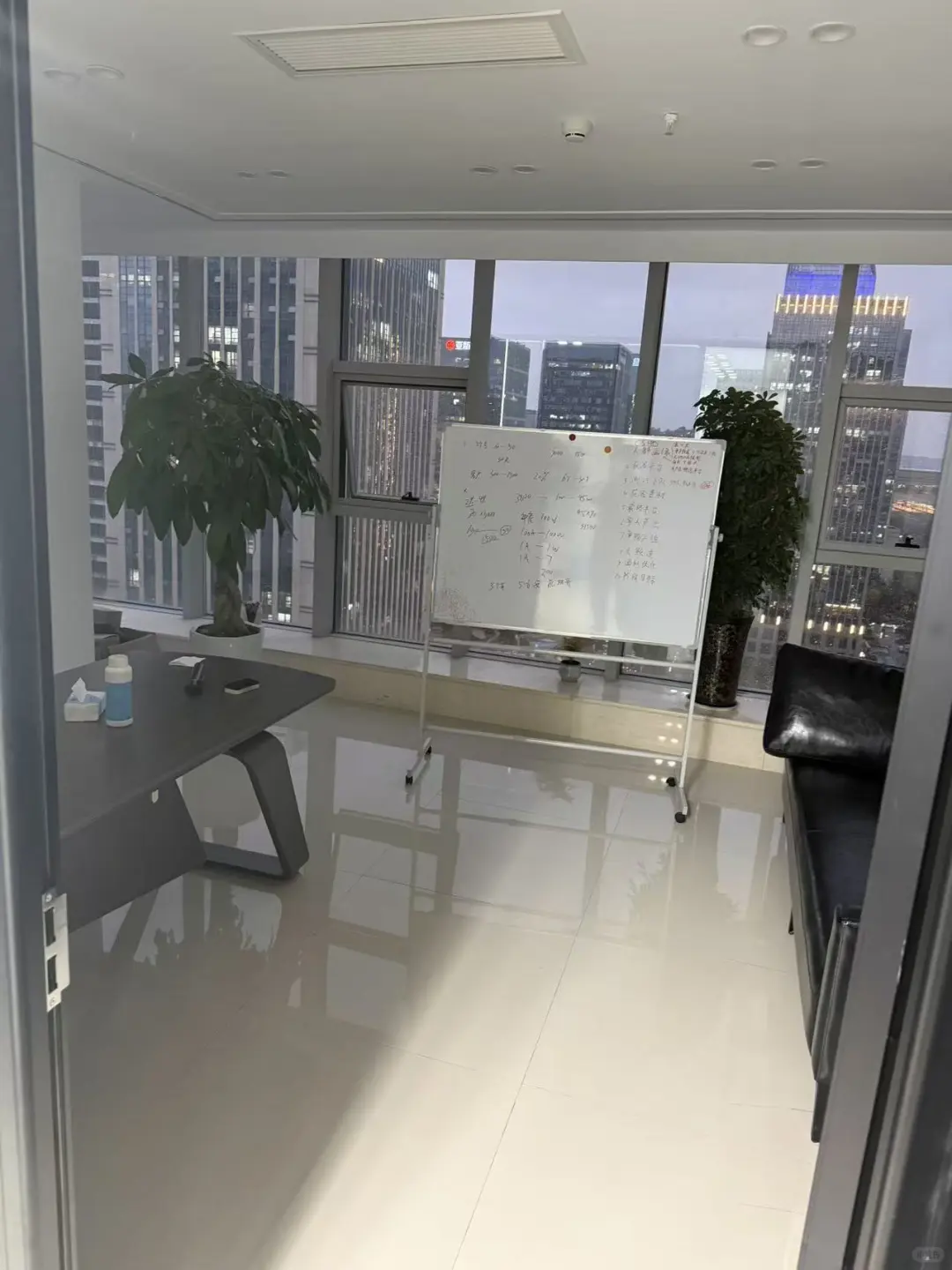 郑州东站，7.5h，无泽4k不加班小红书引流