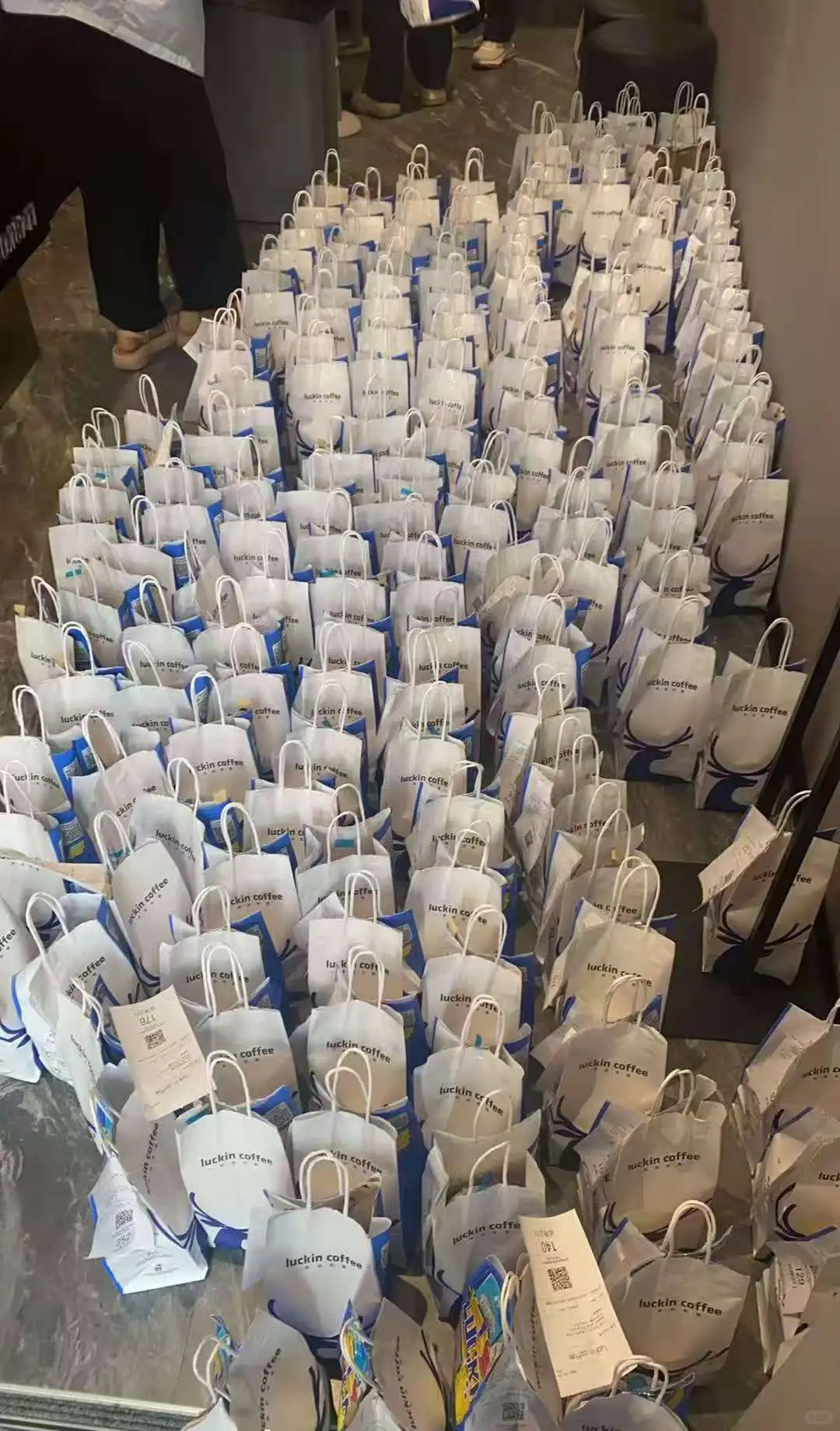 超级紧急招驻店骑手啦！快来报名！