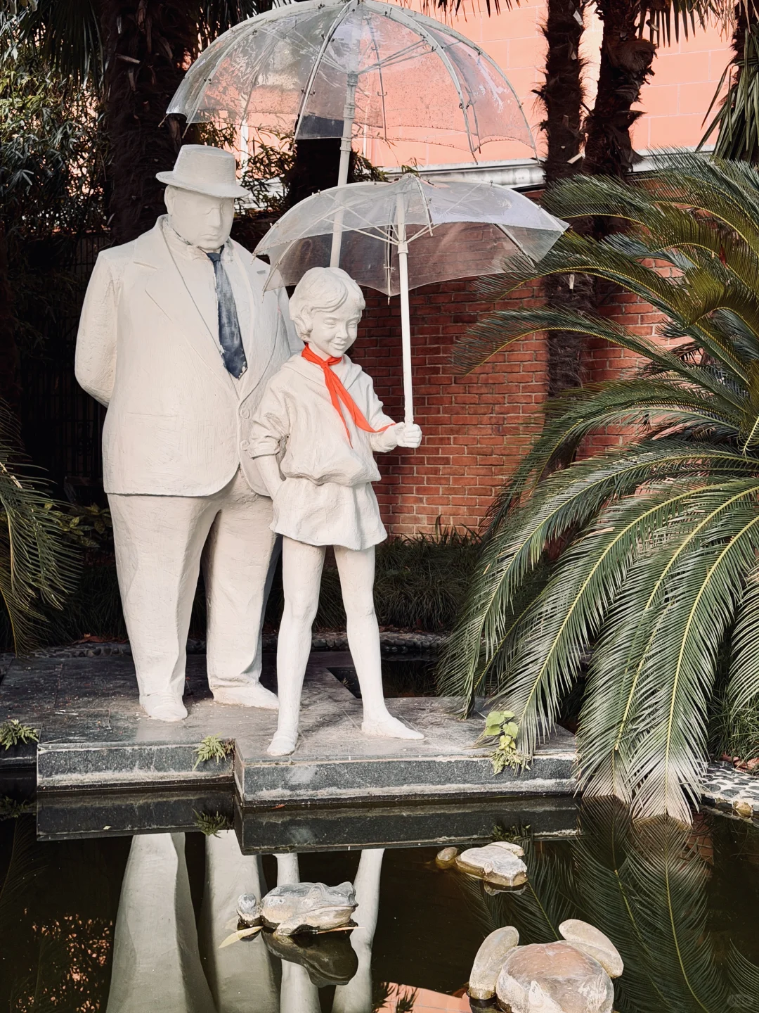 搬离了张爱玲幼居的街区