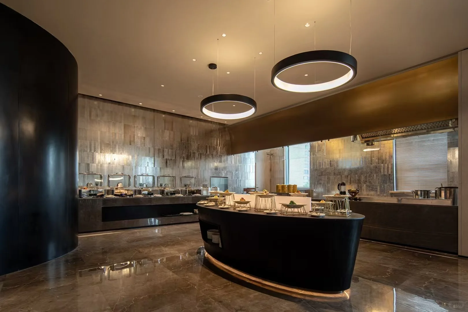 这工作环境真的爱了