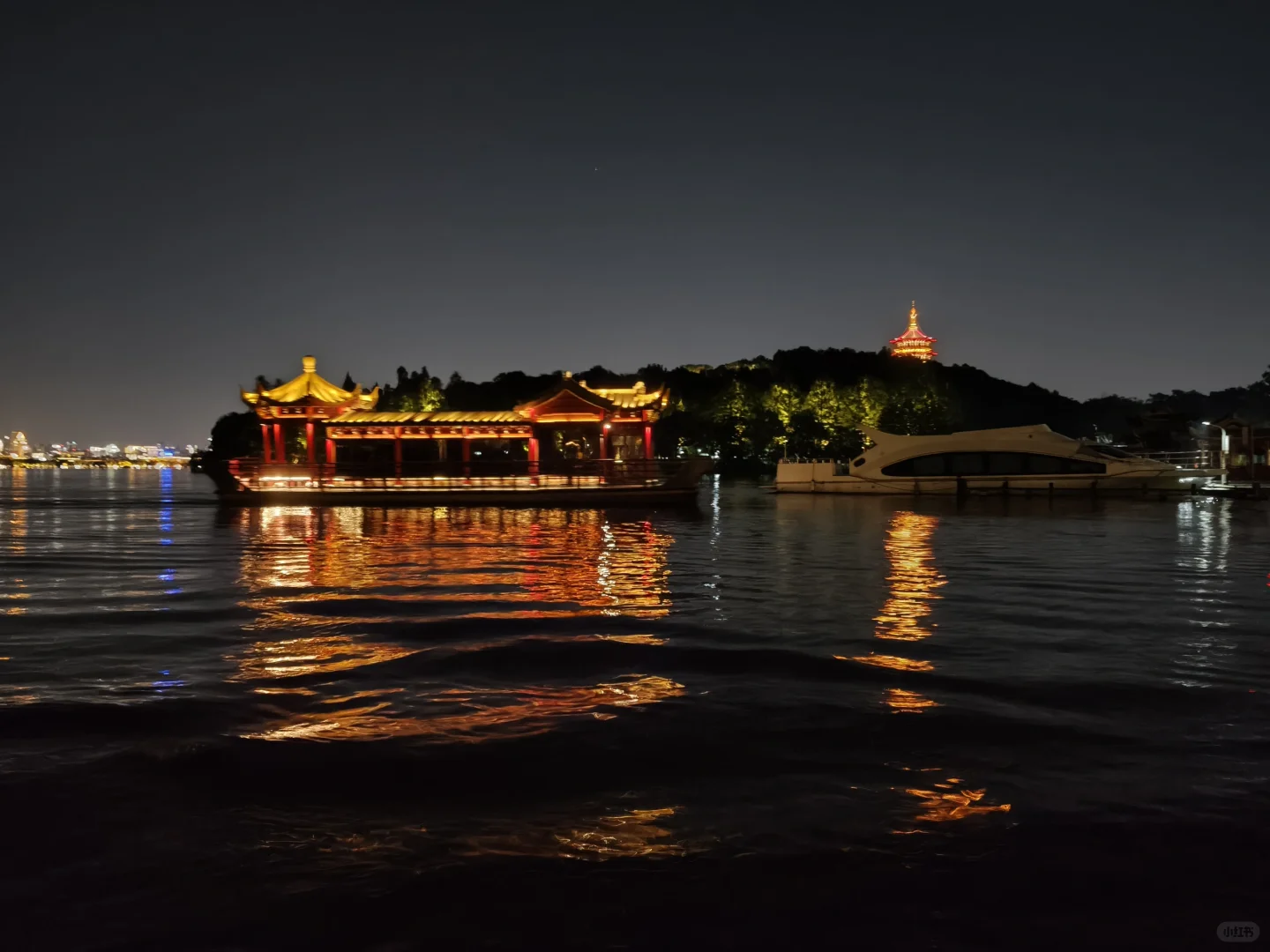 急需2人兼职1天，300元一天！！！