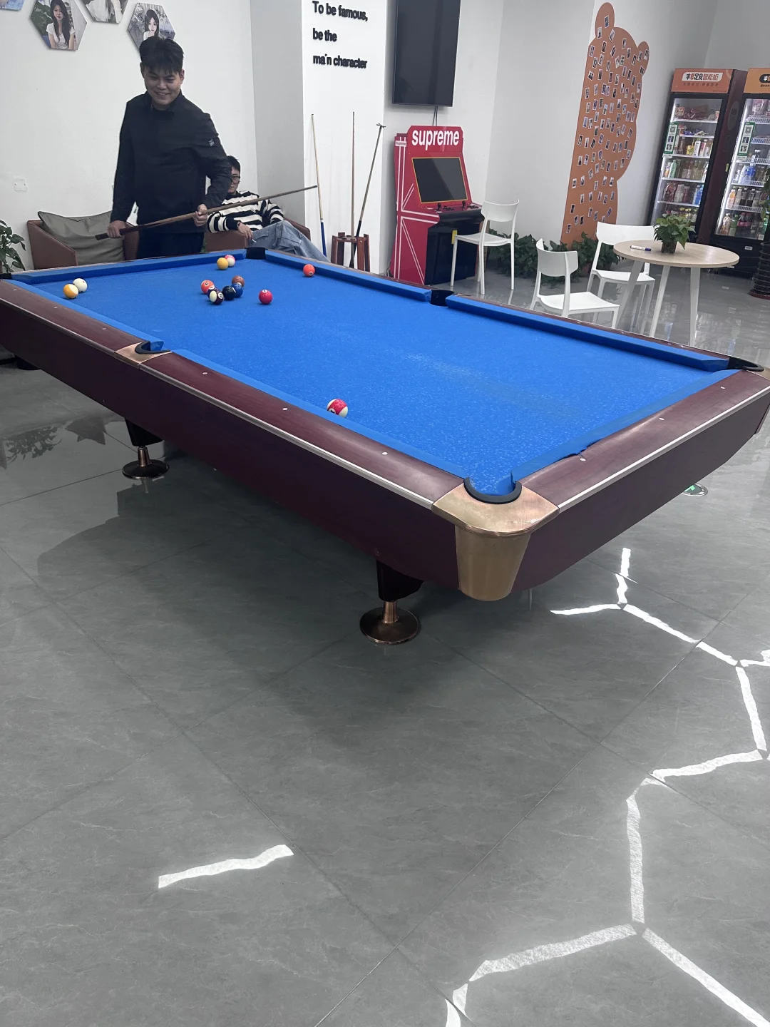 江苏镇江初创公司，唯一的缺点是早10晚6