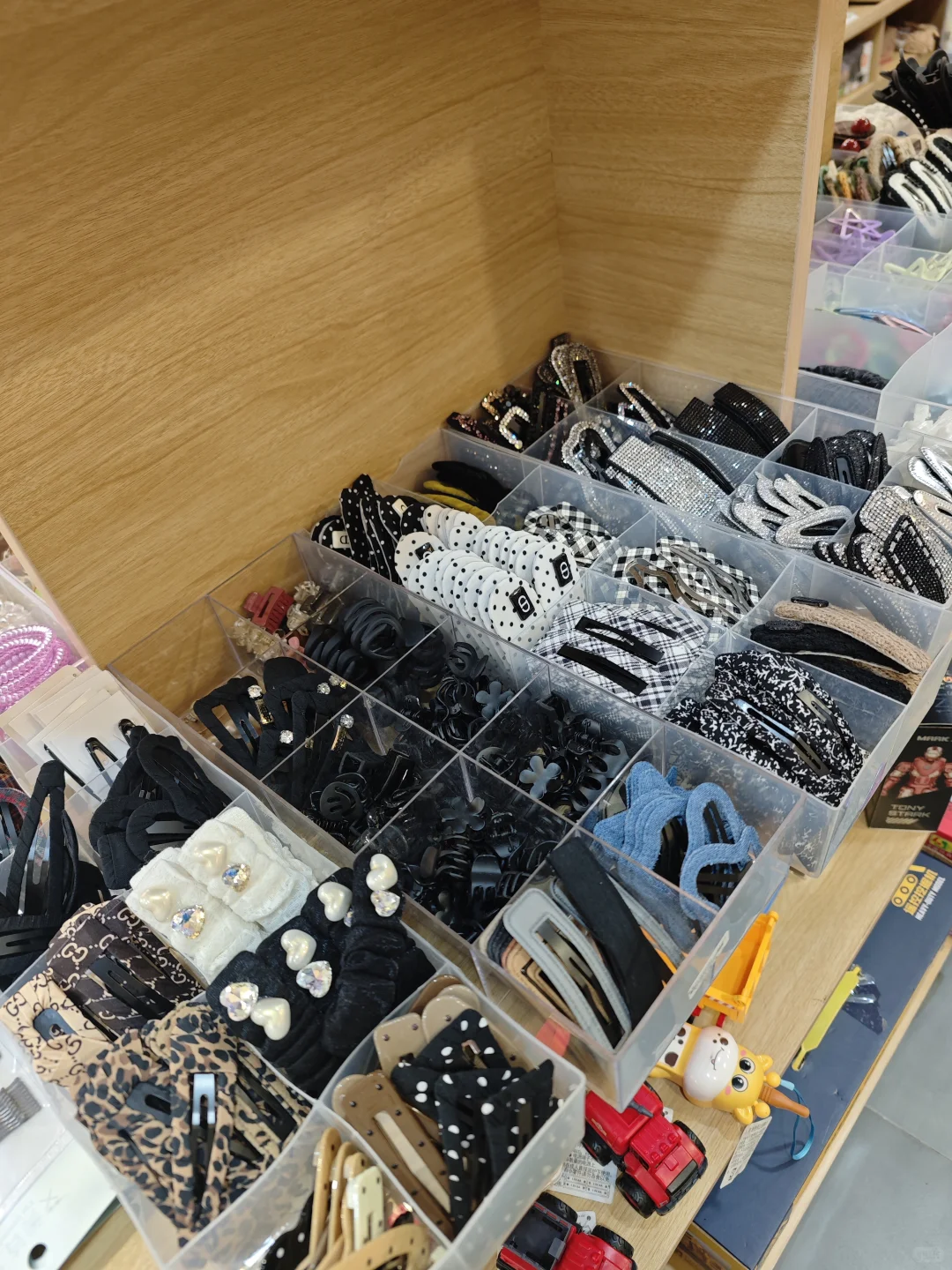 巴中巴州区中城街这家饰品店招人了