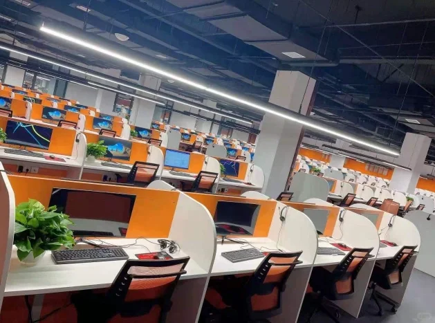 表妹的工作还不错